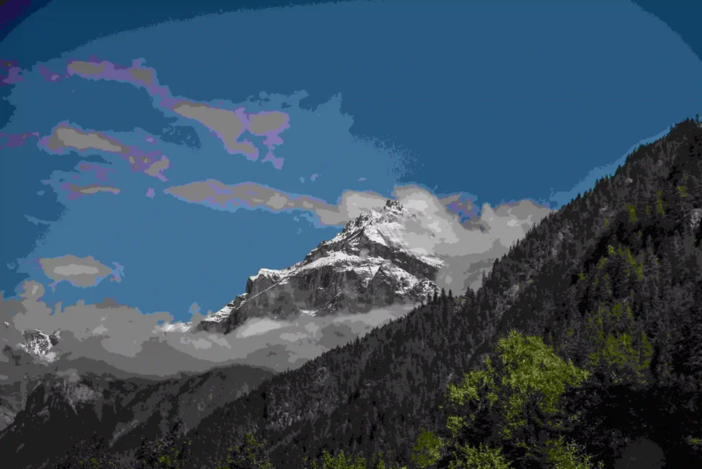 Annapurna Circuit Trek Guide 2026: Route, Itinerary, Cost & Tips